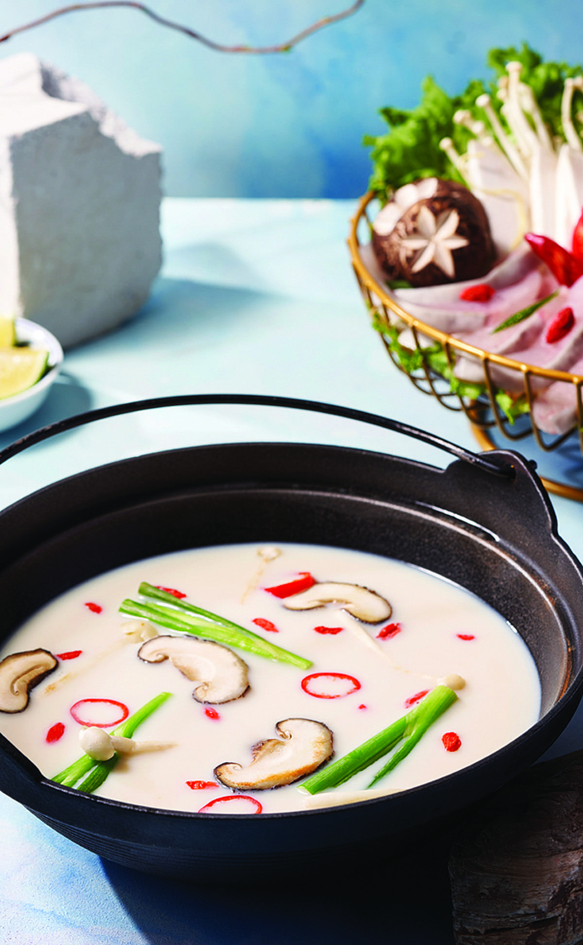 Lẩu Thần Kỳ / Magical Hotpot — Madam Tư Hồng