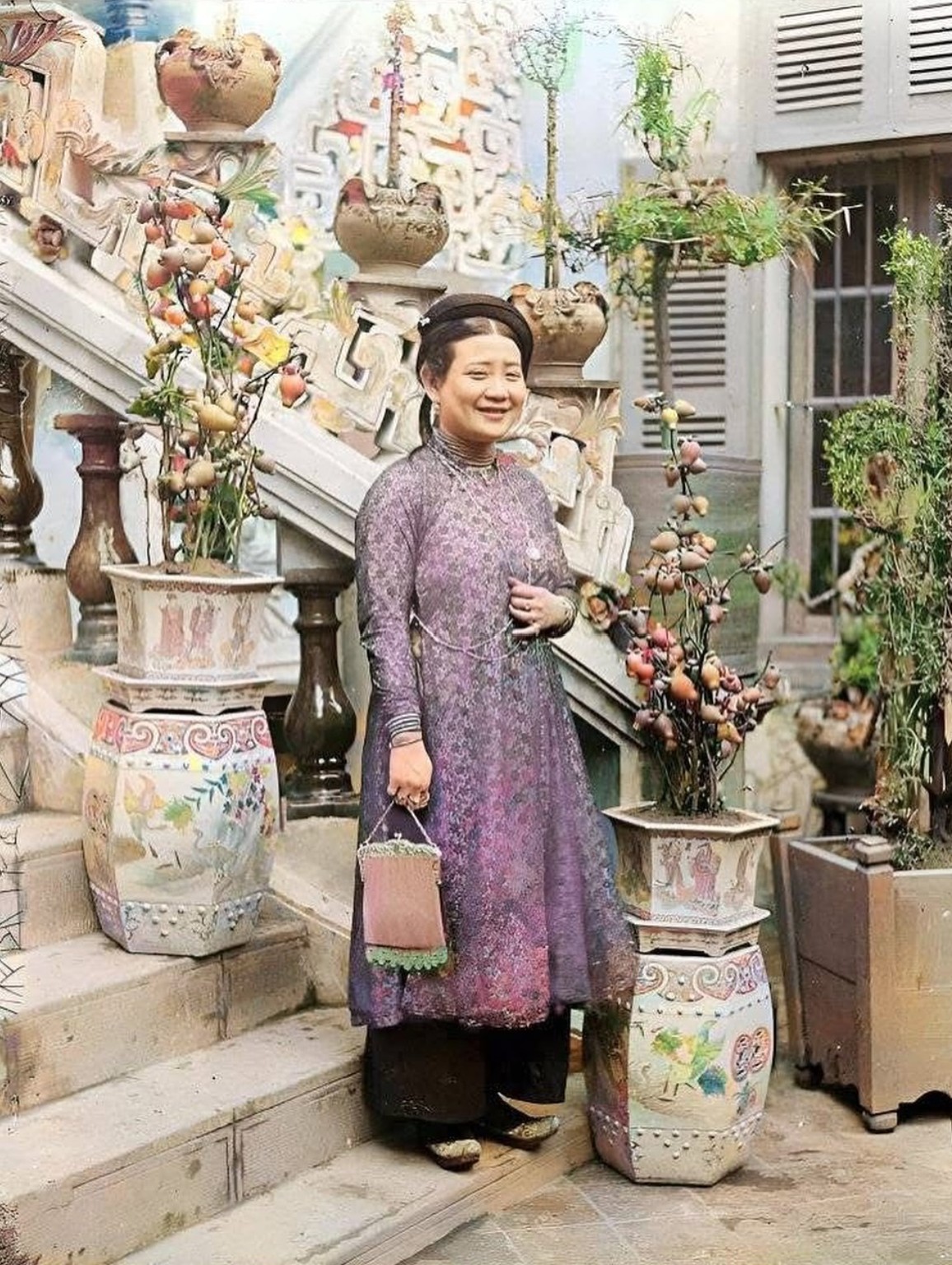 Tư Hồng Đó Đây — Tự Sự Của Một Người Hà Nội